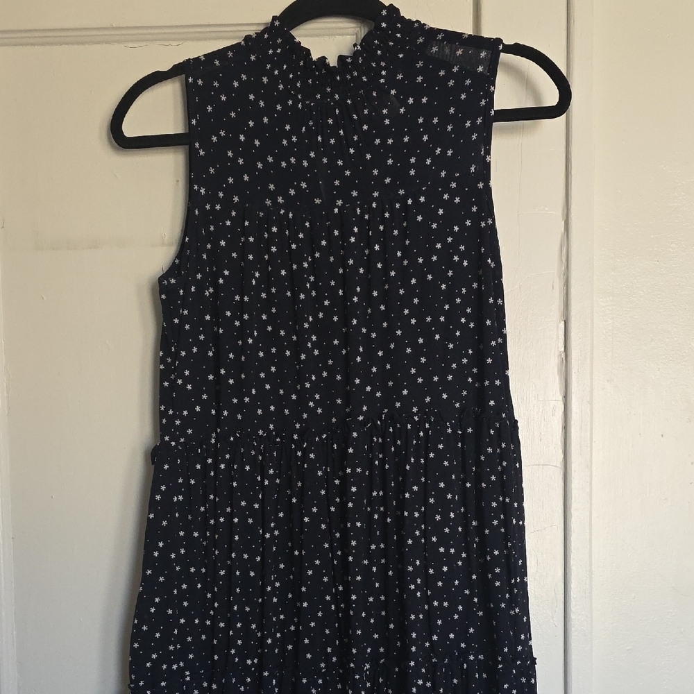 Chic Black Starry Midi Dress